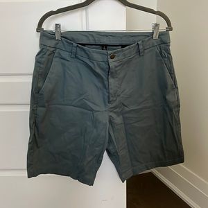 Lululemon Commission Shorts - 9” inseam